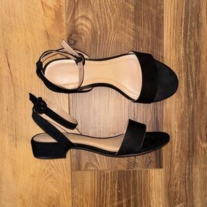 Cushionaire Nila Slim One Band Women's Black Sandals size 7